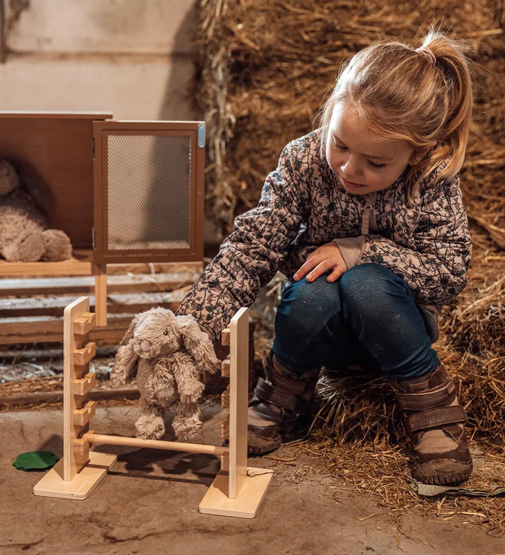 by ASTRUP Trælegetøj*Trælegetøj - Kaninbur Og Spring