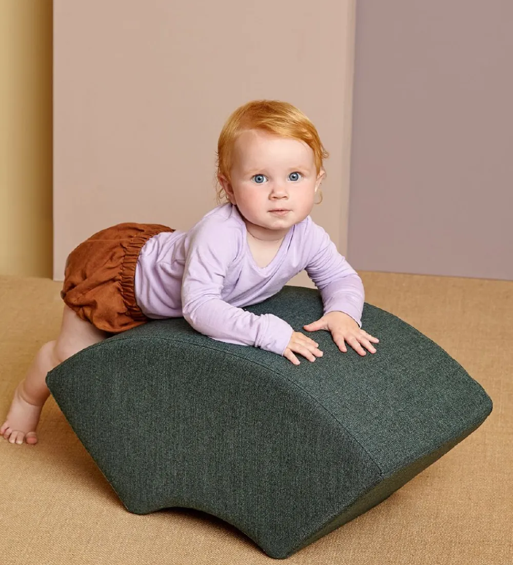 by KlipKlap Tumledyr|Tumlemøbler*Tumlemøbel - Rainbow - 57x27x30 cm - Pine Green