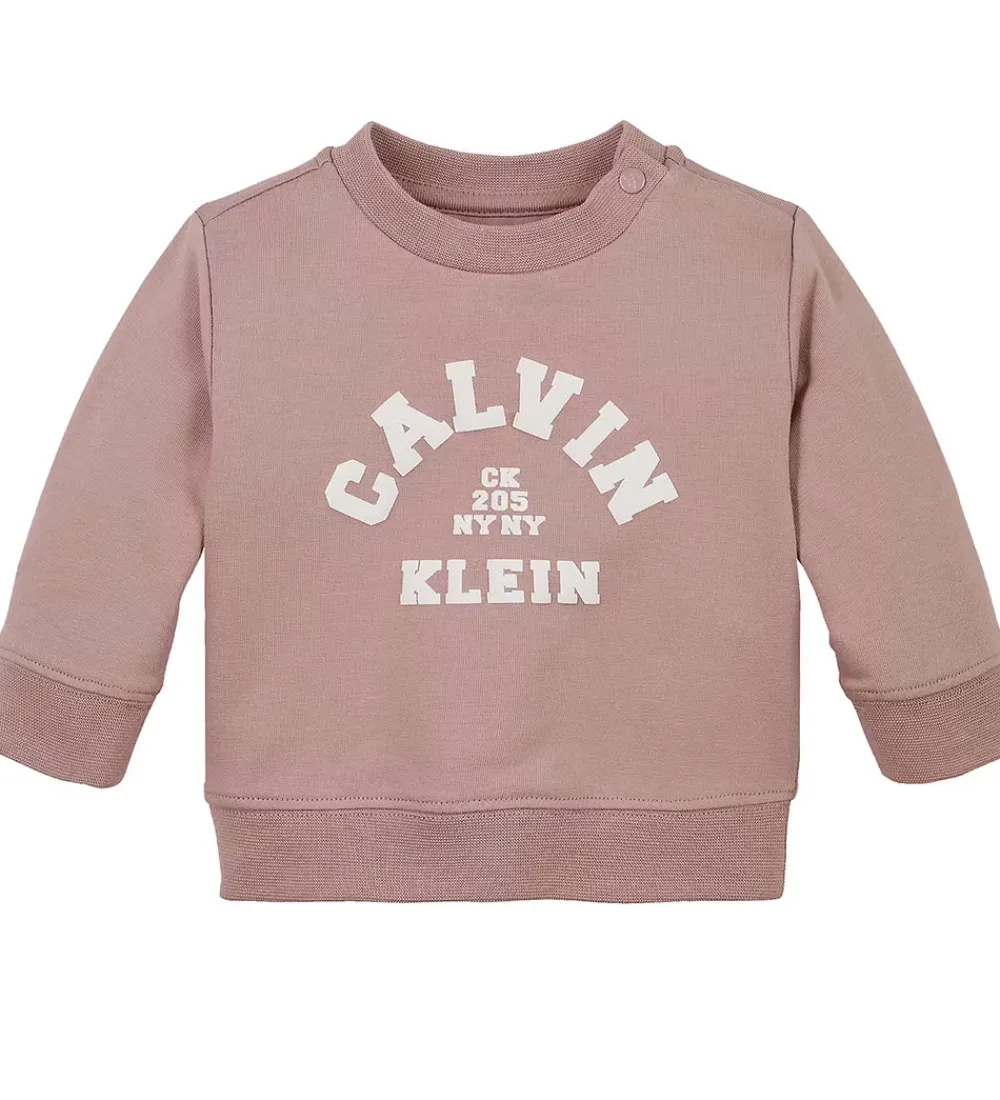 Sweatshirts-Calvin Klein Sweatsæt - Varsity - Noble Rose