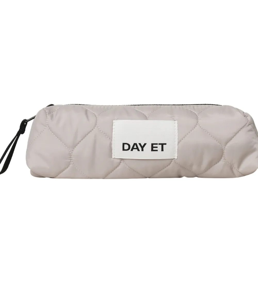 Penalhuse-DAY ET Penalhus - Gweneth RE-Q Dash - Chateau Gray