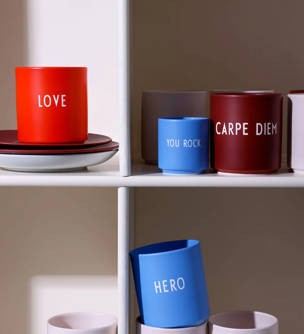 Spisetid|Kop Og Tudekop-Design Letters Kop - Favourite - Love - Cherry Tomato
