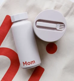 Termoflasker-Design Letters Termoflaske - Mom - 500 ml - Pastel Beige