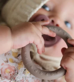 Hevea Bideringe|Babylegetøj*Bideringe - 2-pak - Sand & Tan Beige