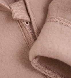 Huttelihut Køredragter*Køredragt - Uldfleece - Mahogany Rose m. Ører