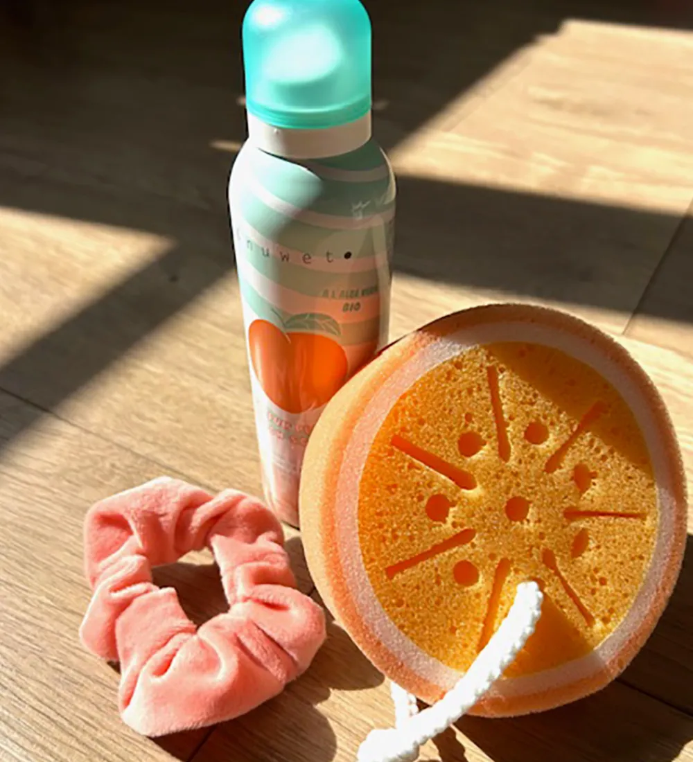 Pleje- Og Toiletartikler-Inuwet Gavesæt - Badeskum/Badesvamp/Scrunchie - Peach