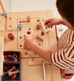 Legeværktøj|Legekøkken Og Legemøbel-Kids Concept Værktøjsbænk - 39 dele - Træ