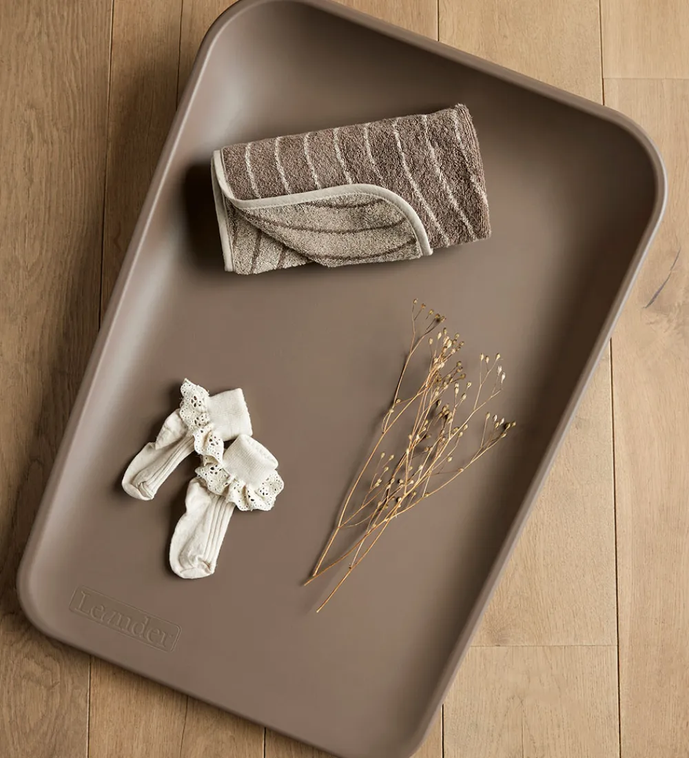 Leander Puslepuder Og -Underlag|Håndklæder*Pusleunderlag - Woodland - 50x65 cm - Mocca