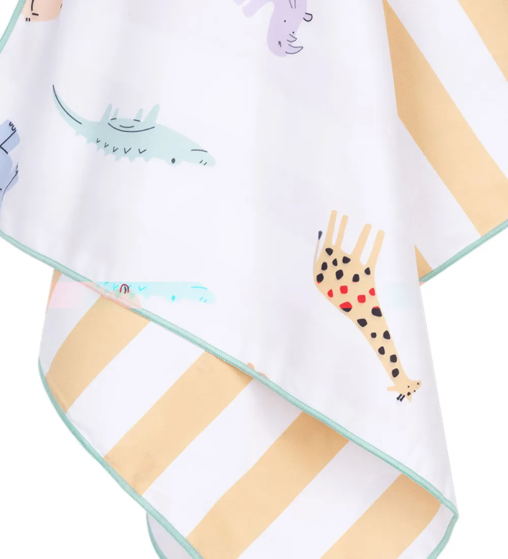 Swim Essentials Håndklæder|Håndklæder*Håndklæde - Microfiber - 135x65 cm - Wild Life