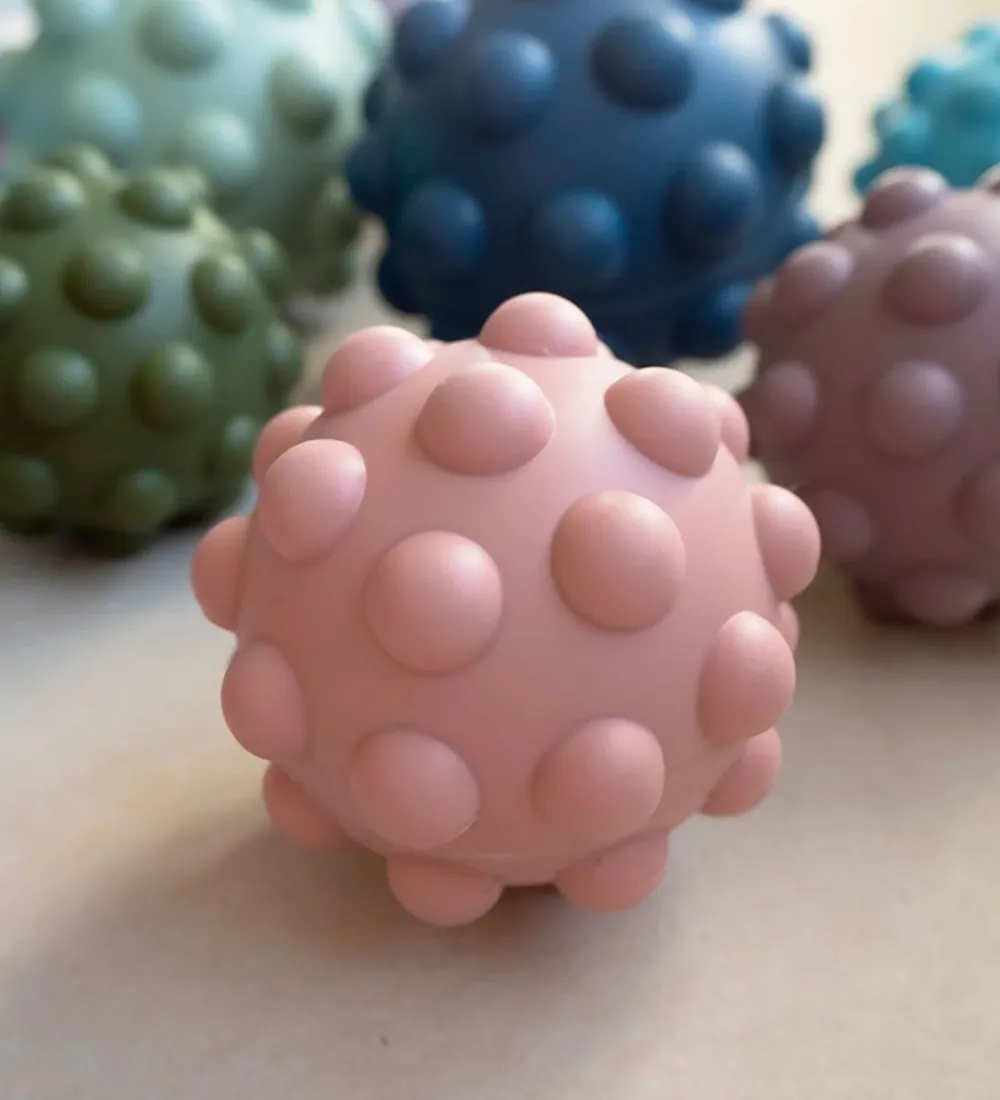 Bolde-Tiny Tot Bold - Sensory Silicone Fidget Ball - 10 cm - Blush